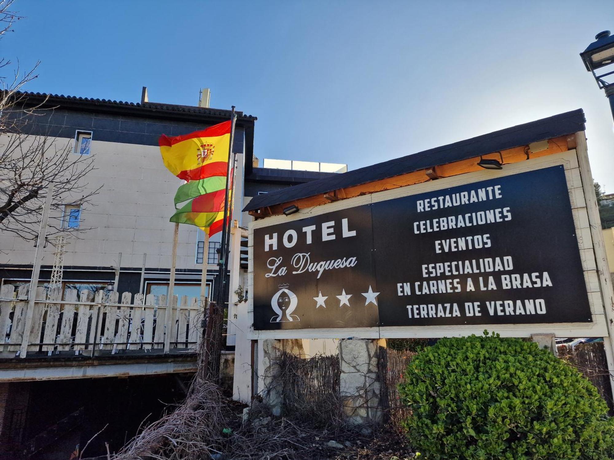 Hotel La Duquesa Pinos Genil Exteriör bild