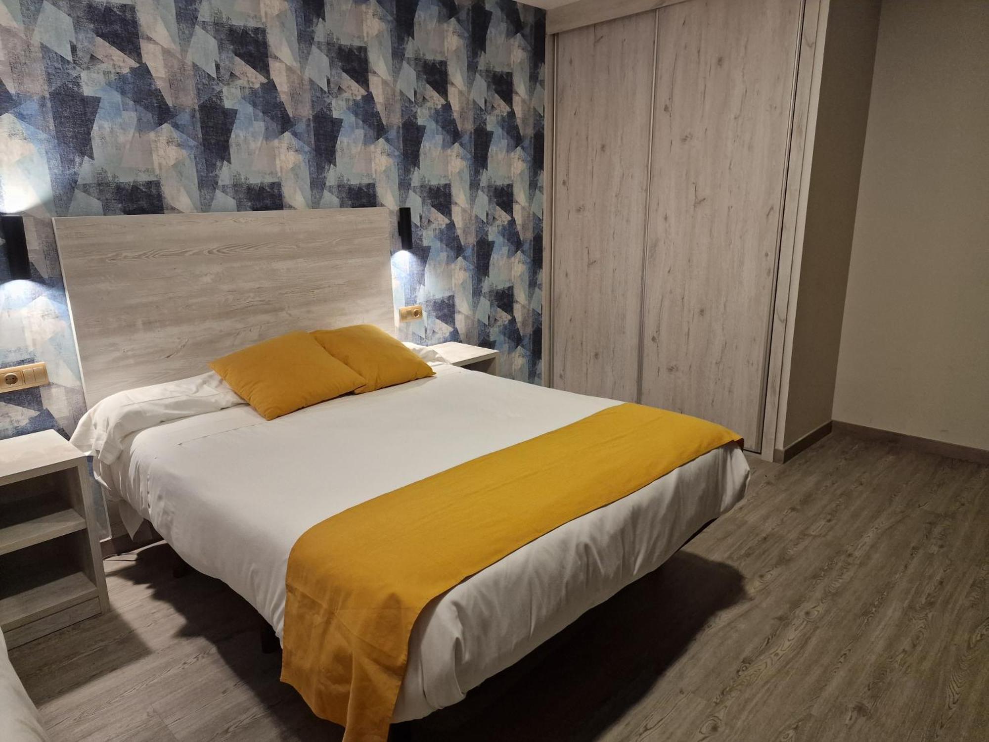 Hotel La Duquesa Pinos Genil Exteriör bild